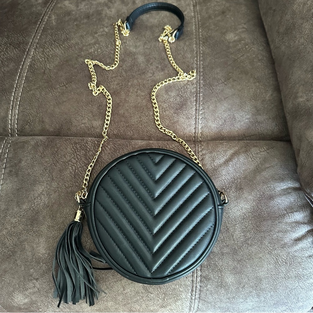 Forever 21 Black Pleather Circle Purse